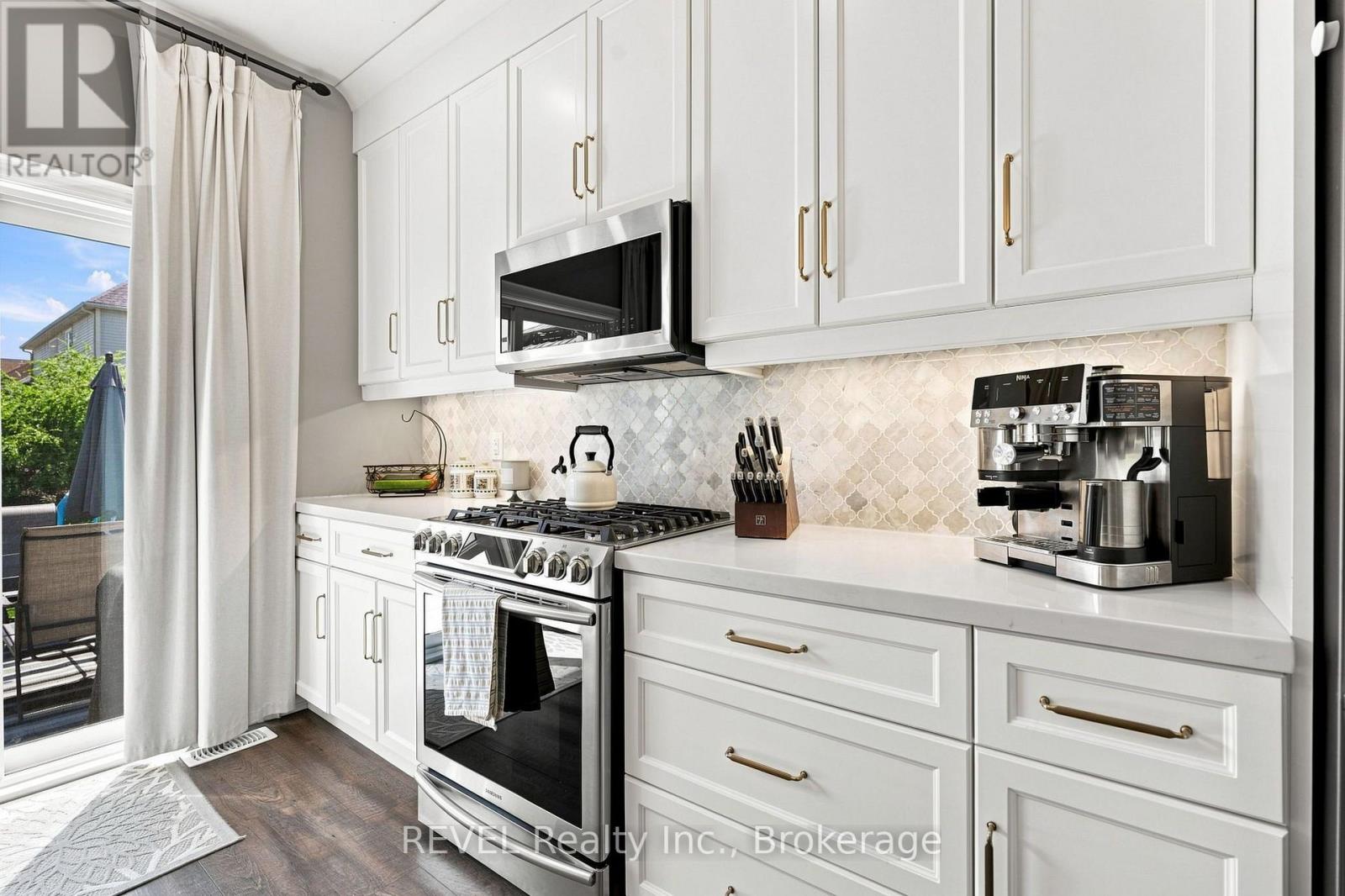 136 Acacia Road, Pelham, Ontario  L0S 1E6 - Photo 10 - X13648962