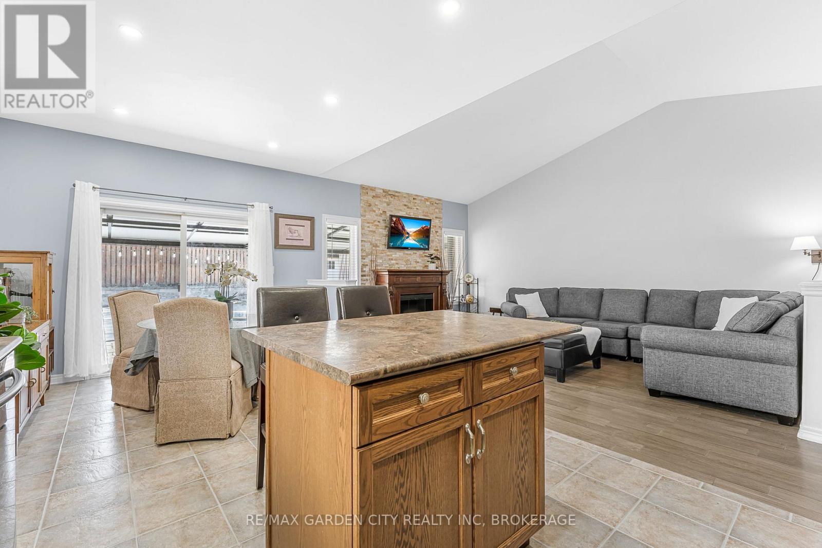 4022 Bush Crescent, Lincoln, Ontario  L3J 0H2 - Photo 10 - X13649548