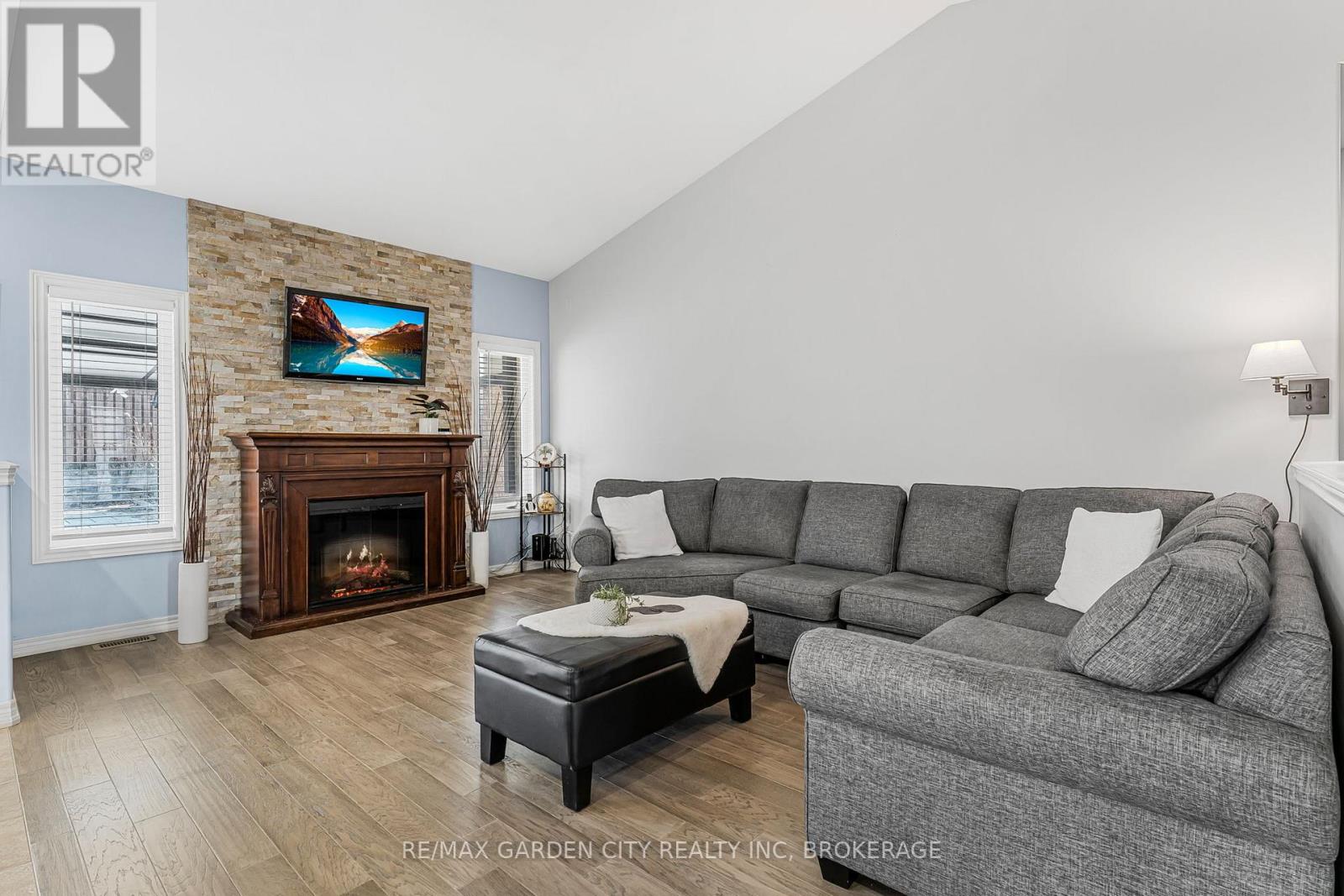 4022 Bush Crescent, Lincoln, Ontario  L3J 0H2 - Photo 8 - X13649548