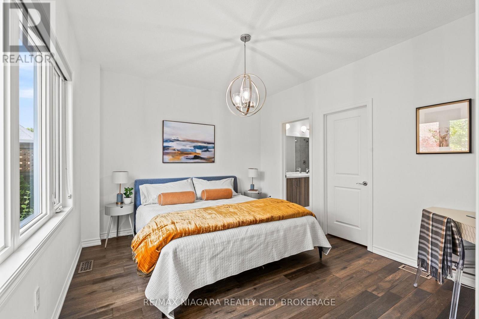 130 John Street W, Niagara-On-The-Lake, Ontario  L0S 1J0 - Photo 14 - X13649874