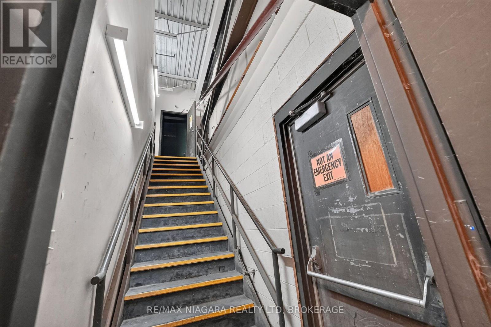 4425 First Avenue N, Niagara Falls, Ontario  L2E 4G1 - Photo 24 - X13604350