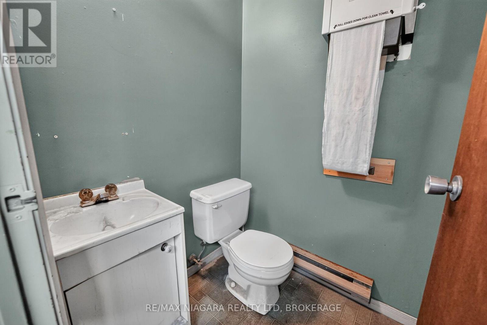 4425 First Avenue N, Niagara Falls, Ontario  L2E 4G1 - Photo 29 - X13604350