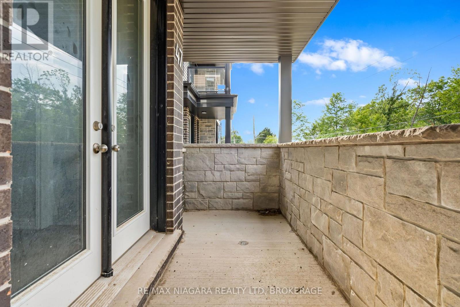 47 Superior Street, Welland, Ontario  L3B 3G3 - Photo 3 - X13650426