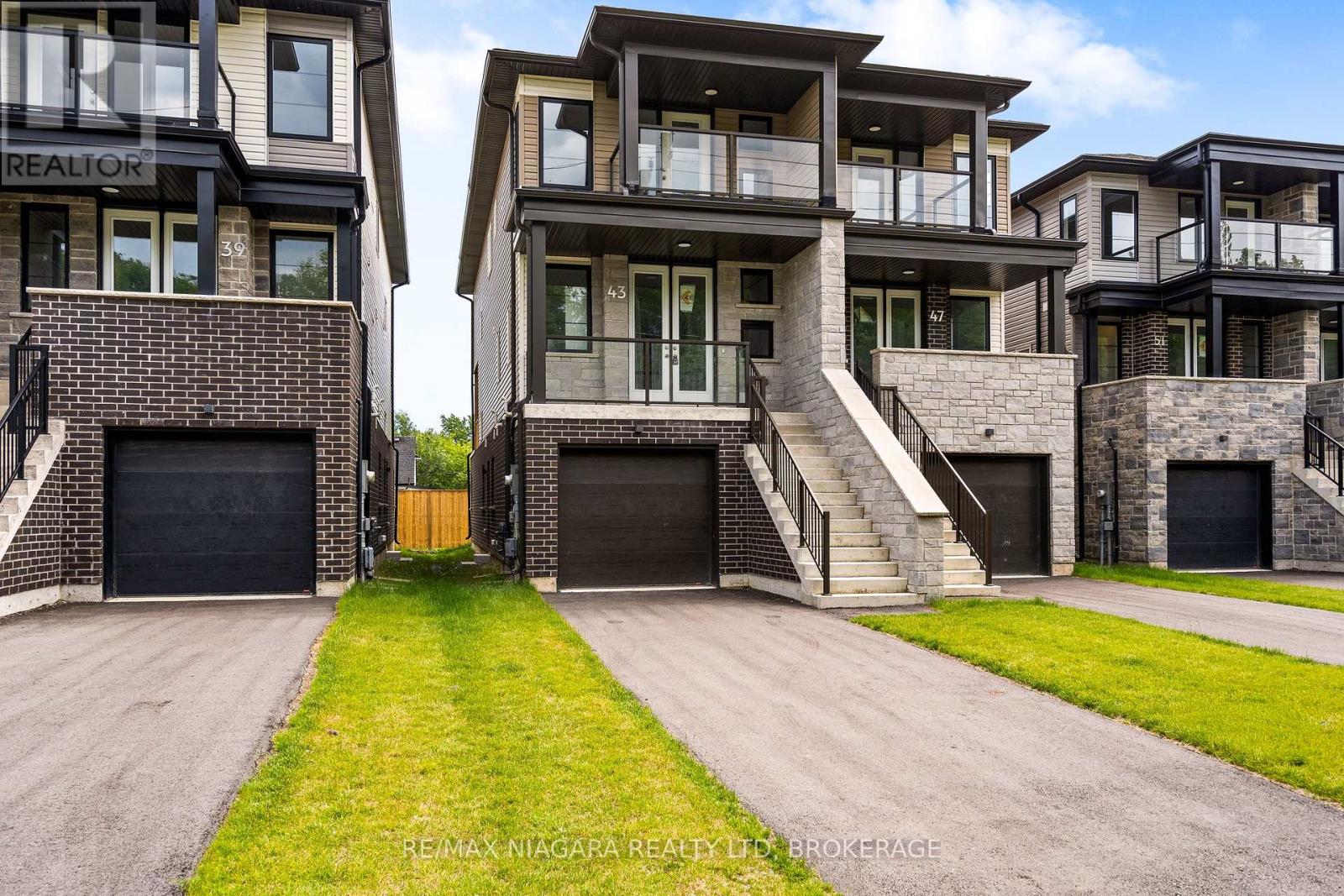 43 SUPERIOR STREET, Welland, Ontario
