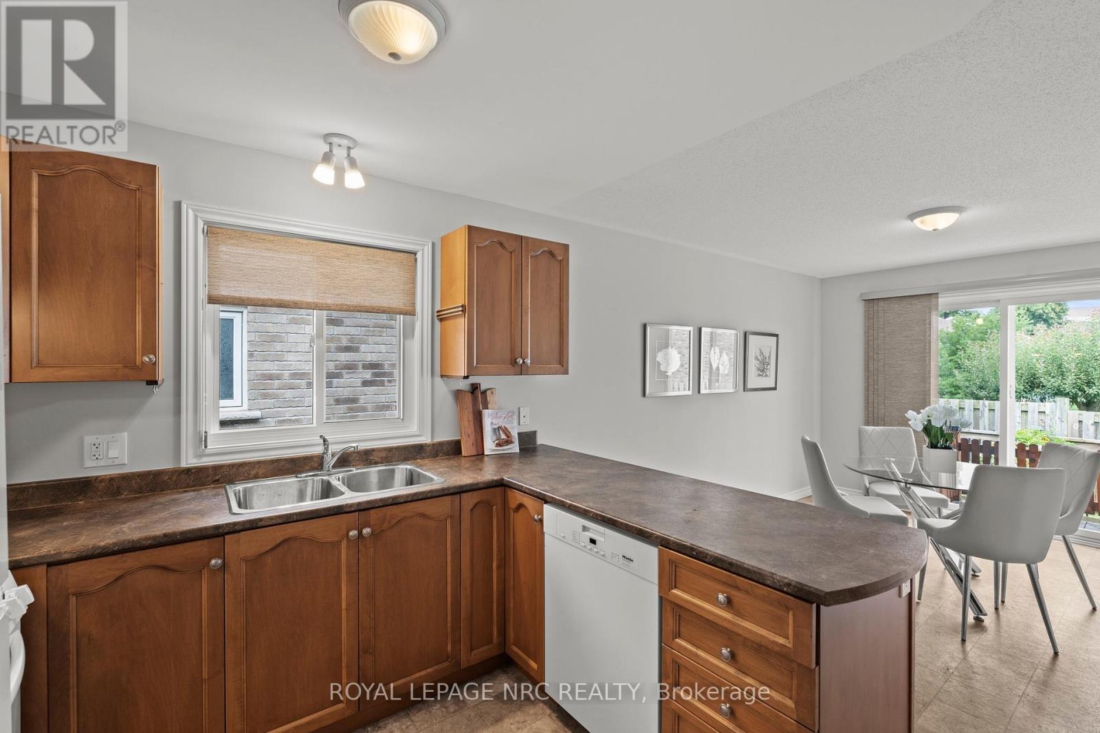 3988 Sunset Lane, Lincoln, Ontario  L0R 2C0 - Photo 10 - X13650560