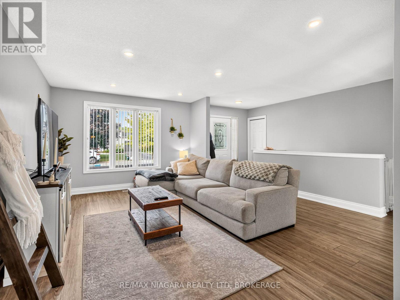 936 Colette Road, Fort Erie, Ontario  L2A 6G7 - Photo 4 - X13650794