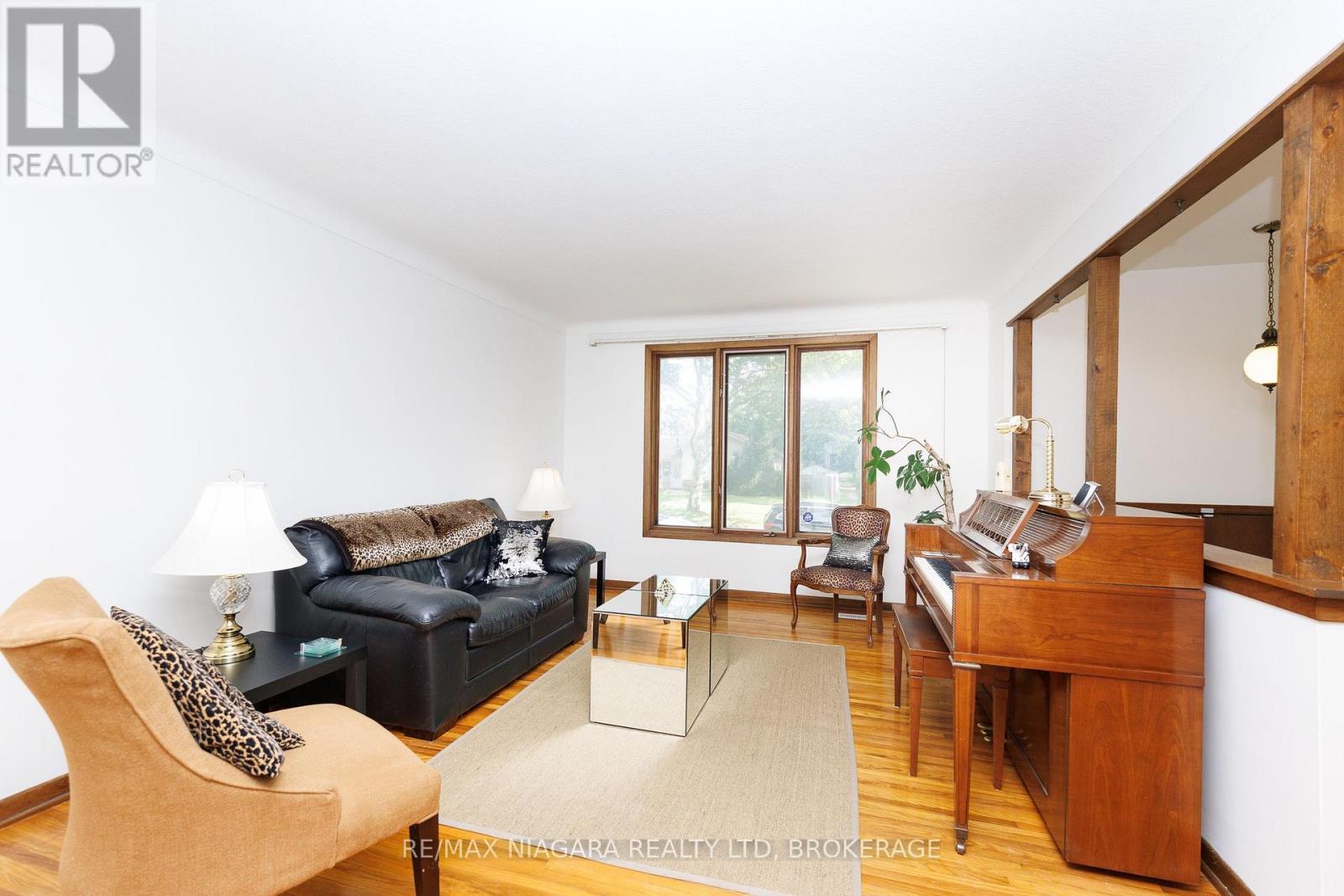6980 Dolphin Street, Niagara Falls, Ontario  L2E 6Y2 - Photo 10 - X13651378