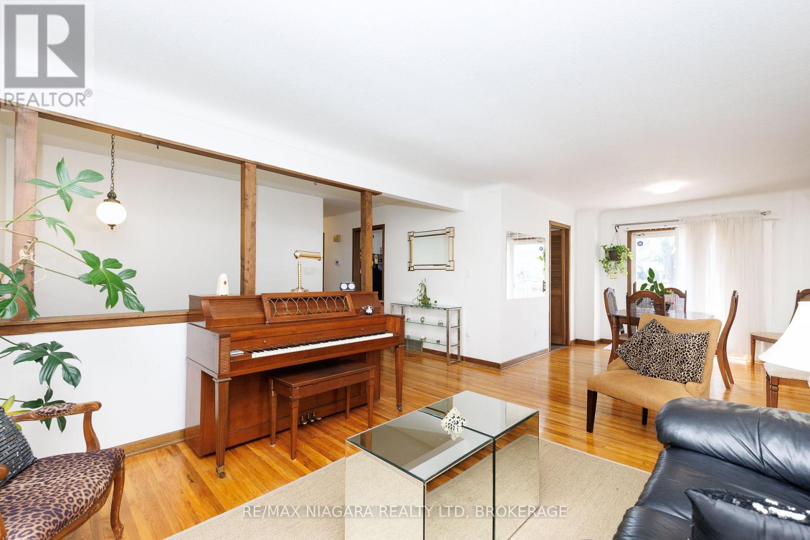 6980 Dolphin Street, Niagara Falls, Ontario  L2E 6Y2 - Photo 8 - X13651378
