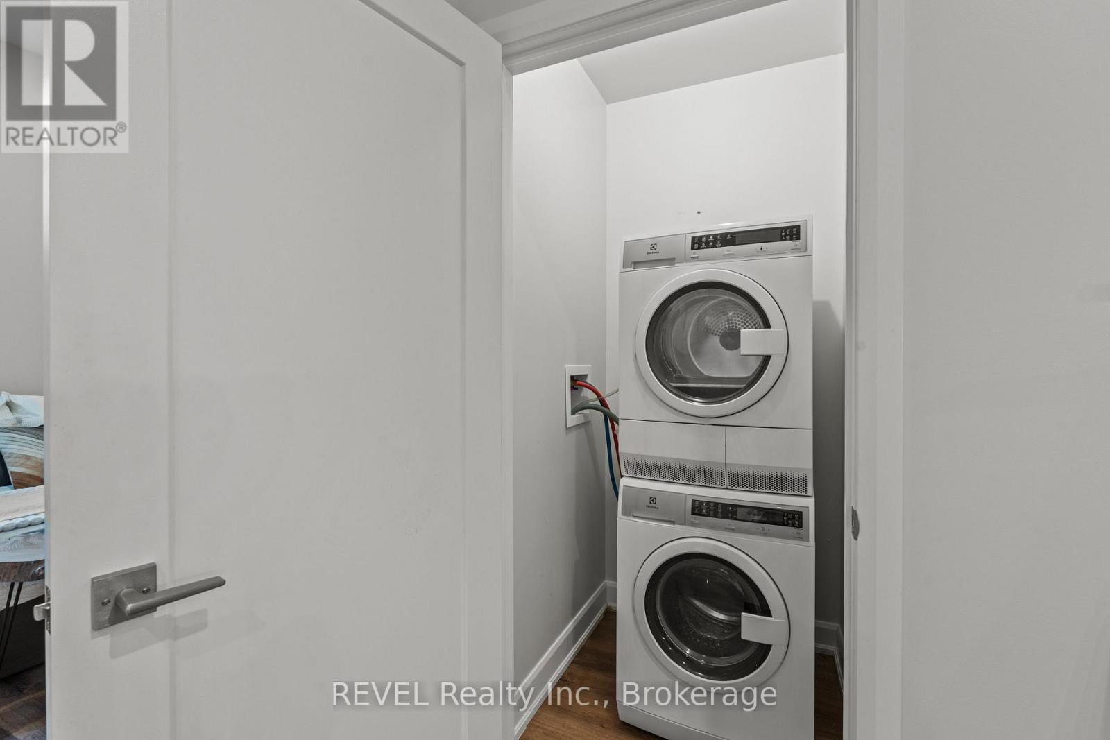3 - 405 Merritt Street, St. Catharines, Ontario  L2P 1P5 - Photo 31 - X13652122