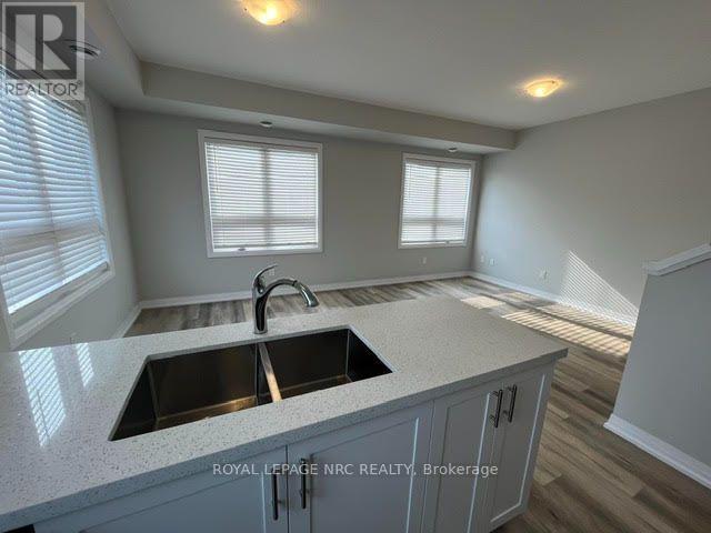 77 - 6705 Cropp Street, Niagara Falls, Ontario  L2E 0C1 - Photo 4 - X13652216