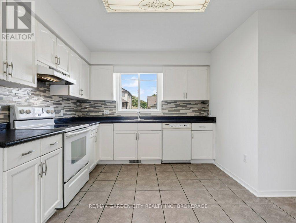 211 Morton Street S, Thorold, Ontario  L2V 1C8 - Photo 14 - X13653018