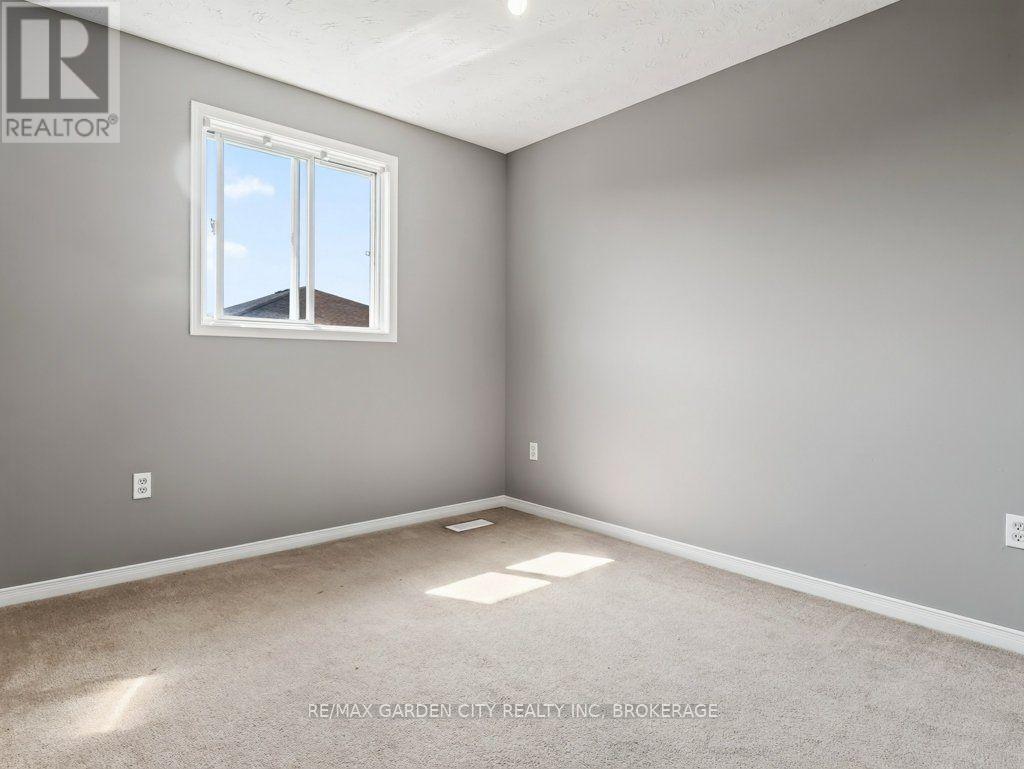 211 Morton Street S, Thorold, Ontario  L2V 1C8 - Photo 27 - X13653018