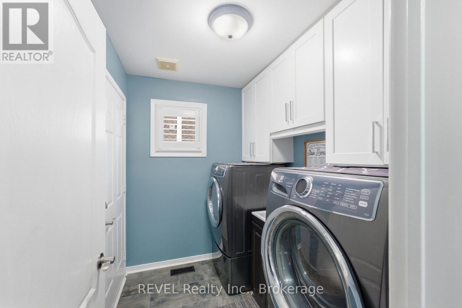 20 Hayloft Court, Brampton, Ontario  L6X 4R7 - Photo 6 - W13653618