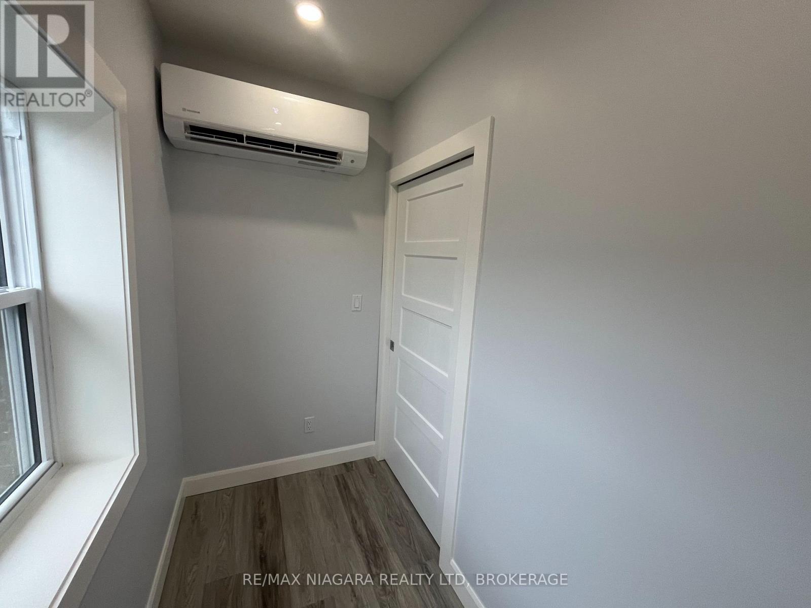 Upper Front - 243 Dufferin Street, Fort Erie, Ontario  L2A 2T7 - Photo 10 - X13653728