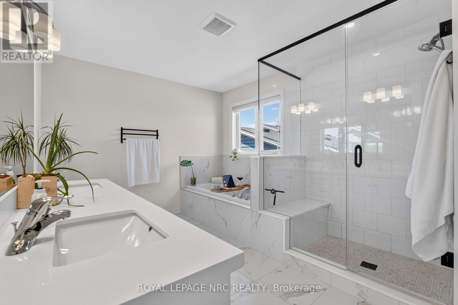 2 Beachwalk Crescent, Fort Erie, Ontario  L0S 1B0 - Photo 25 - X13654142