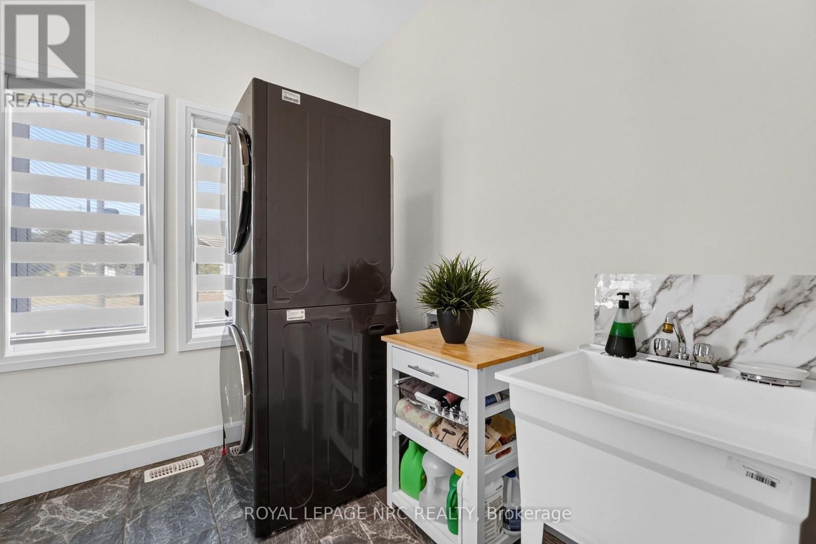 2 Beachwalk Crescent, Fort Erie, Ontario  L0S 1B0 - Photo 7 - X13654142