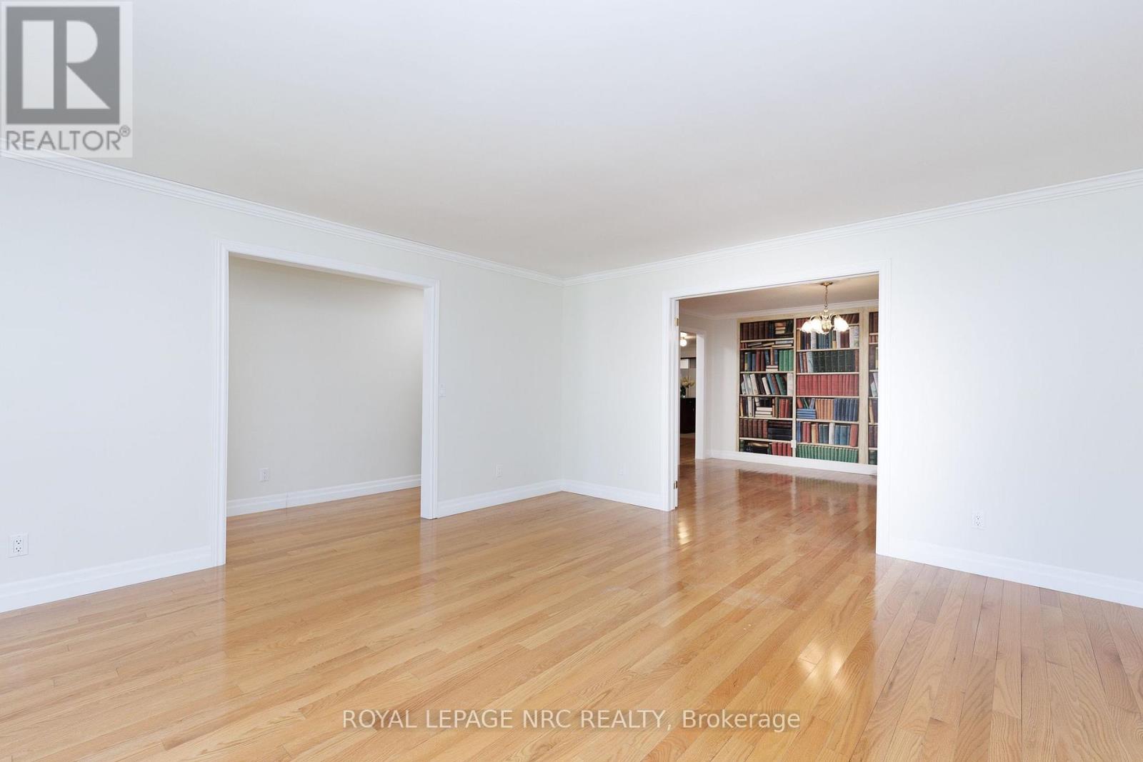 7030 Harovics Lane, Niagara Falls, Ontario  L2G 7S9 - Photo 16 - X13655838