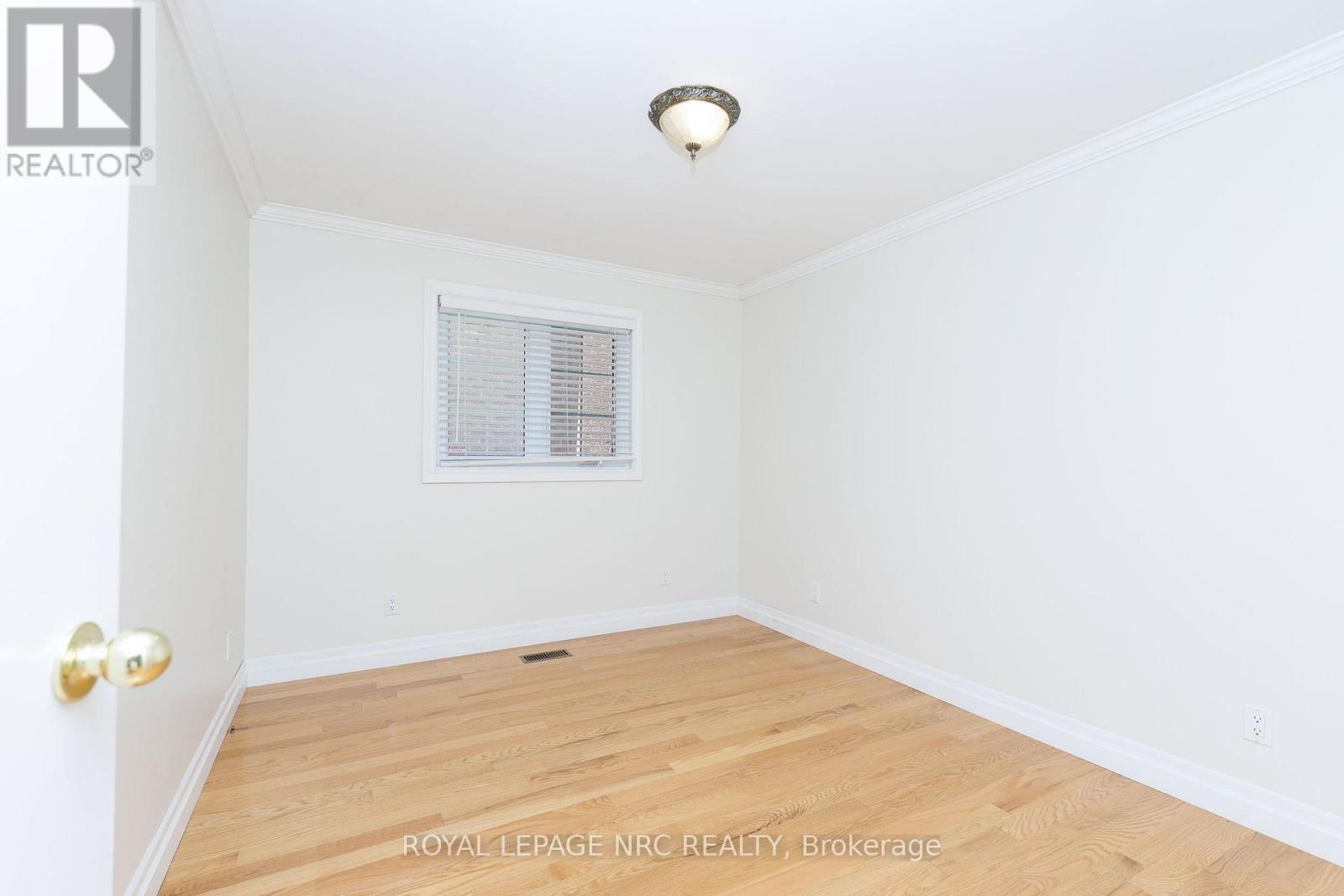 7030 Harovics Lane, Niagara Falls, Ontario  L2G 7S9 - Photo 27 - X13655838