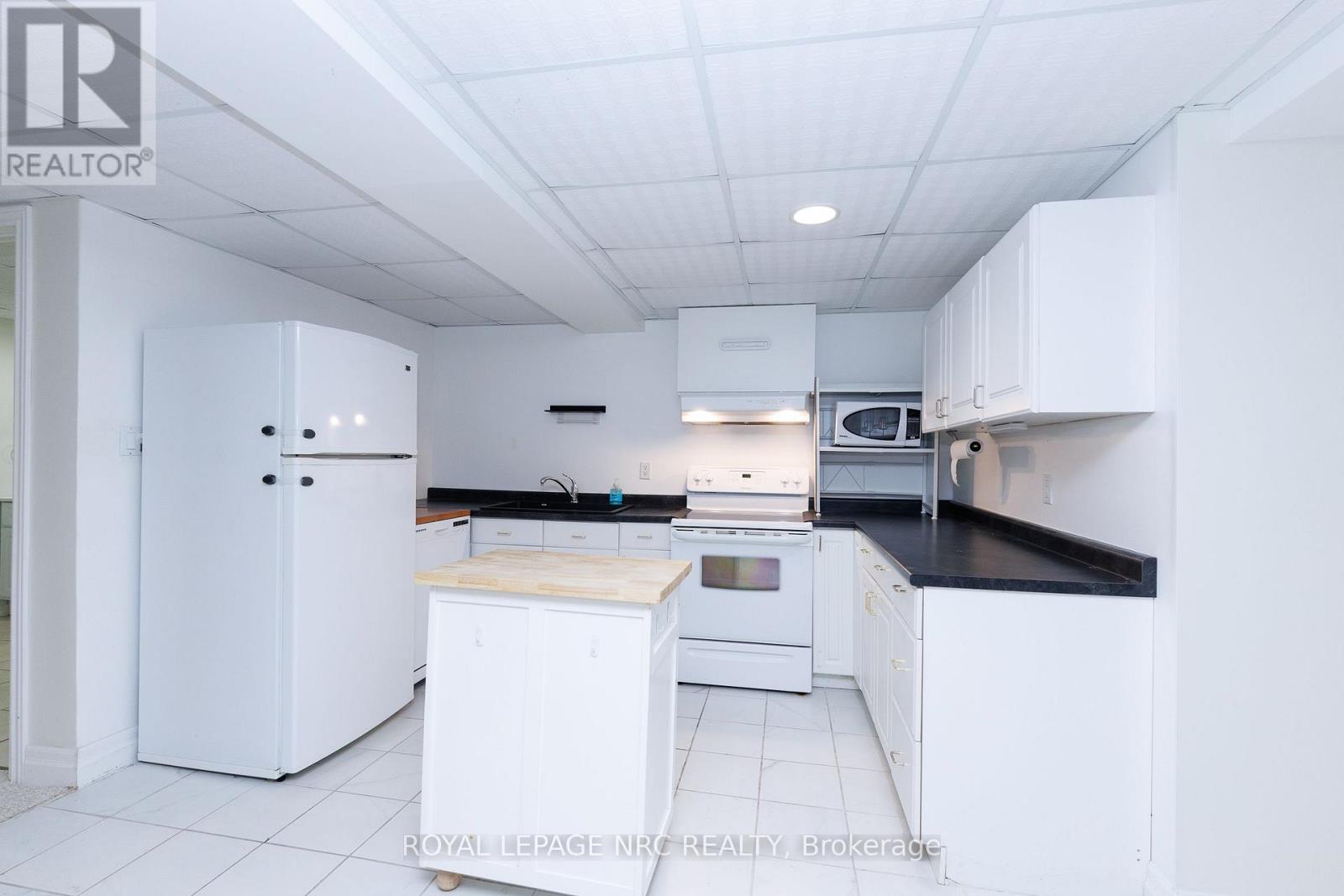 7030 Harovics Lane, Niagara Falls, Ontario  L2G 7S9 - Photo 40 - X13655838