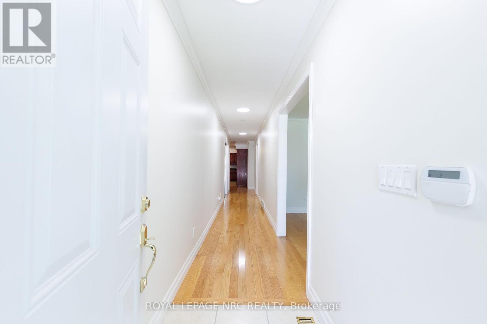 7030 Harovics Lane, Niagara Falls, Ontario  L2G 7S9 - Photo 9 - X13655838