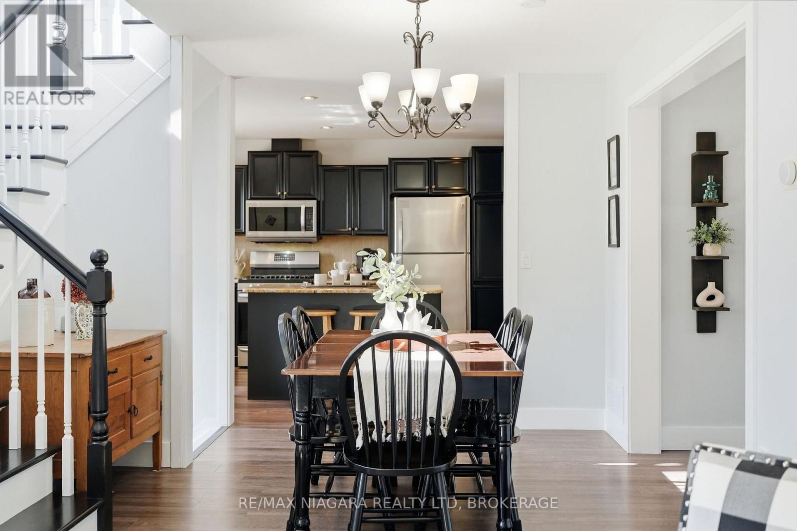 12 Lakeview Avenue, Grimsby, Ontario  L3M 3M1 - Photo 12 - X13656342