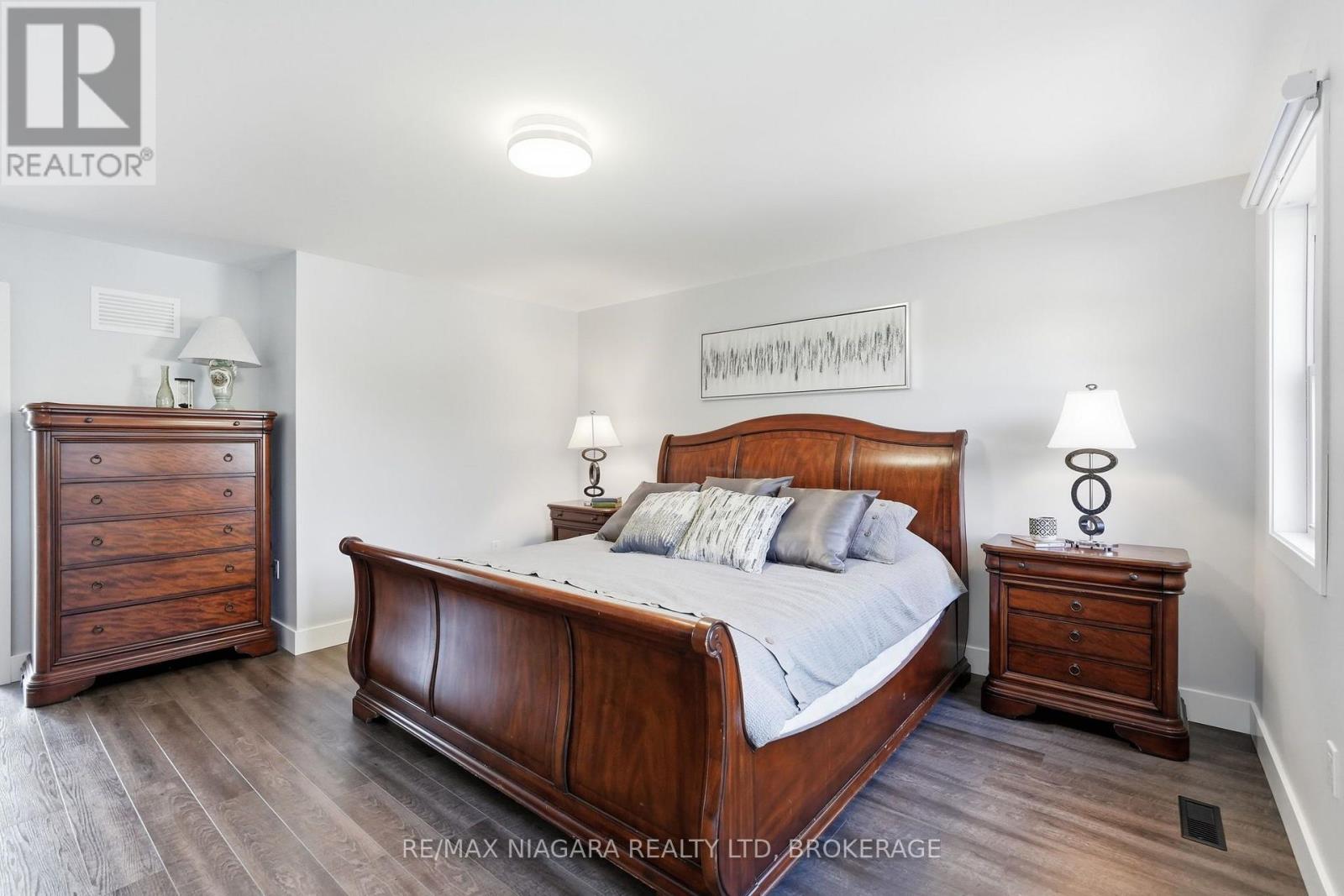 12 Lakeview Avenue, Grimsby, Ontario  L3M 3M1 - Photo 18 - X13656342