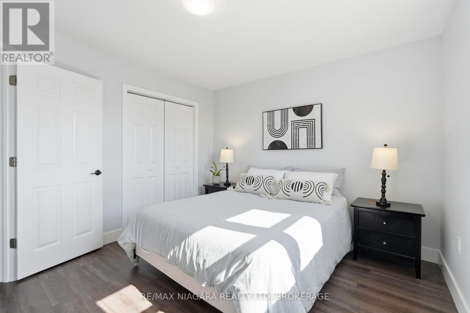 12 Lakeview Avenue, Grimsby, Ontario  L3M 3M1 - Photo 21 - X13656342