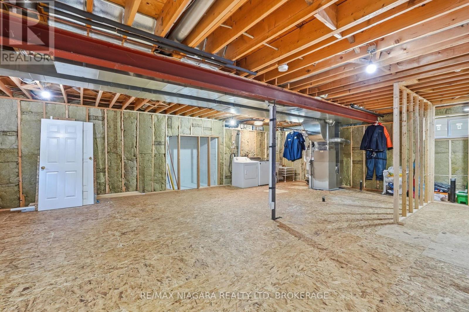 12 Lakeview Avenue, Grimsby, Ontario  L3M 3M1 - Photo 29 - X13656342