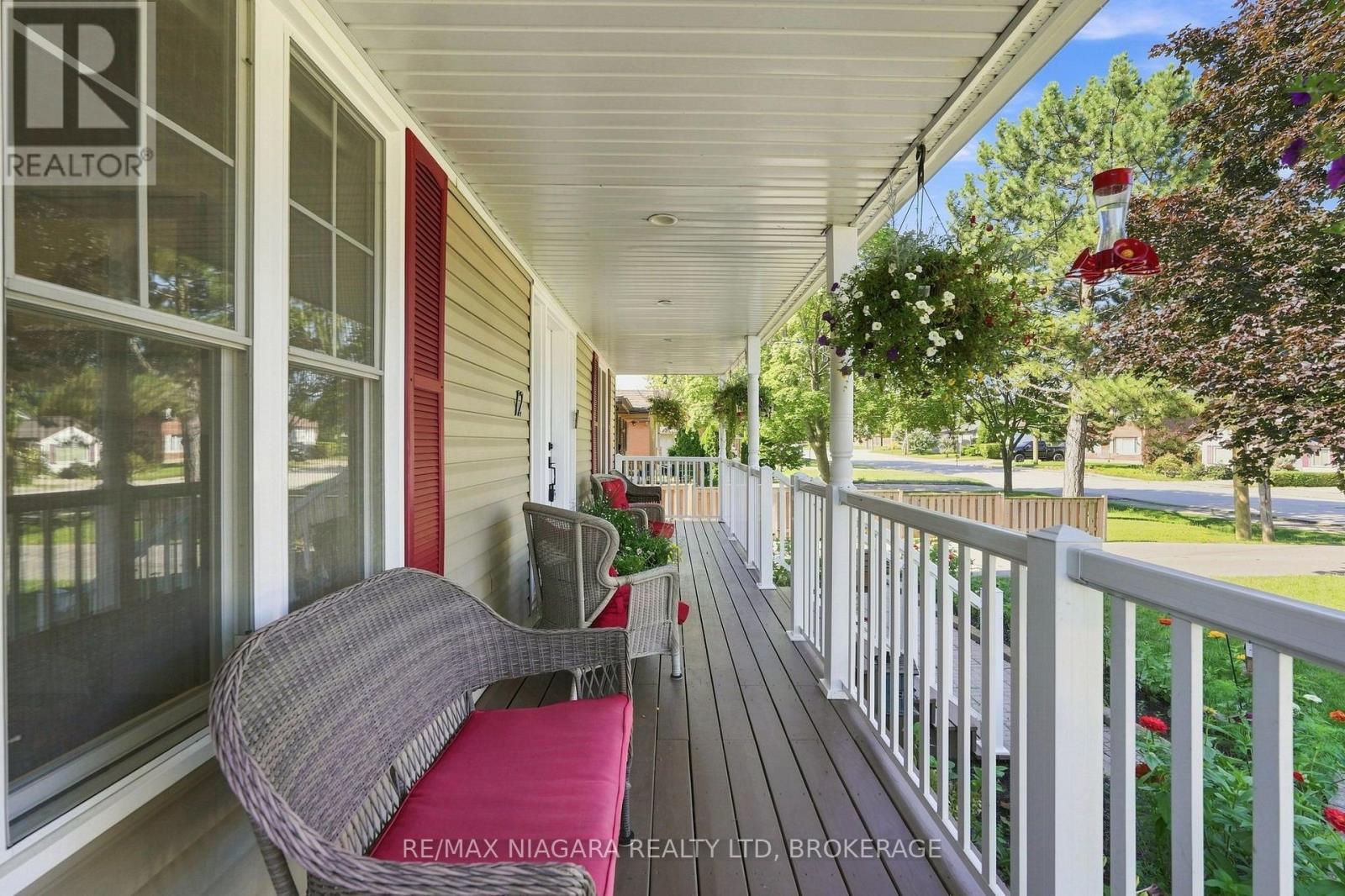 12 Lakeview Avenue, Grimsby, Ontario  L3M 3M1 - Photo 5 - X13656342