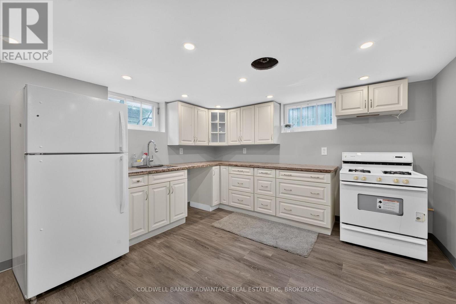 36 Third Street, Welland, Ontario  L3B 4W4 - Photo 10 - X13656822