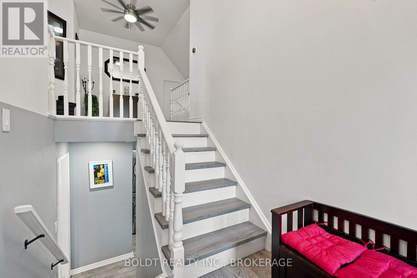 16 Longfellow Avenue, St. Catharines, Ontario  L2R 6N5 - Photo 23 - X13657400