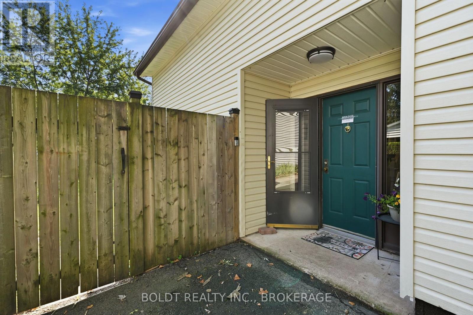 16 Longfellow Avenue, St. Catharines, Ontario  L2R 6N5 - Photo 28 - X13657400