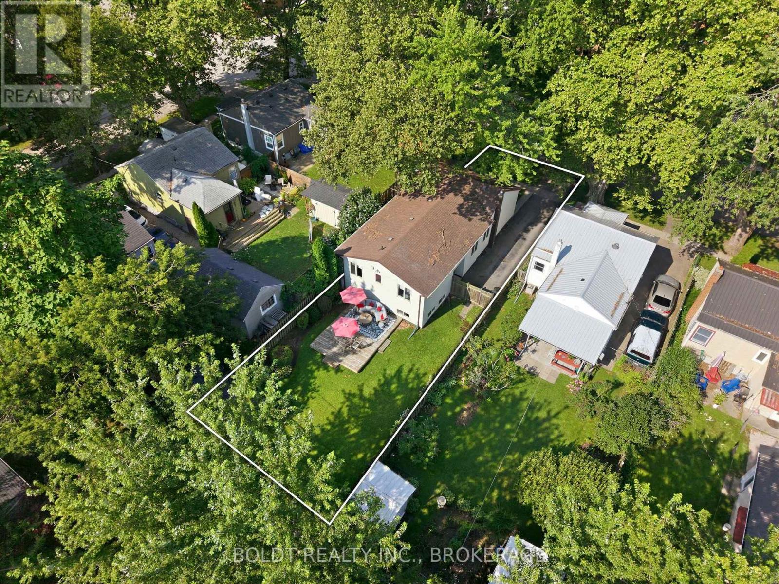 16 Longfellow Avenue, St. Catharines, Ontario  L2R 6N5 - Photo 38 - X13657400