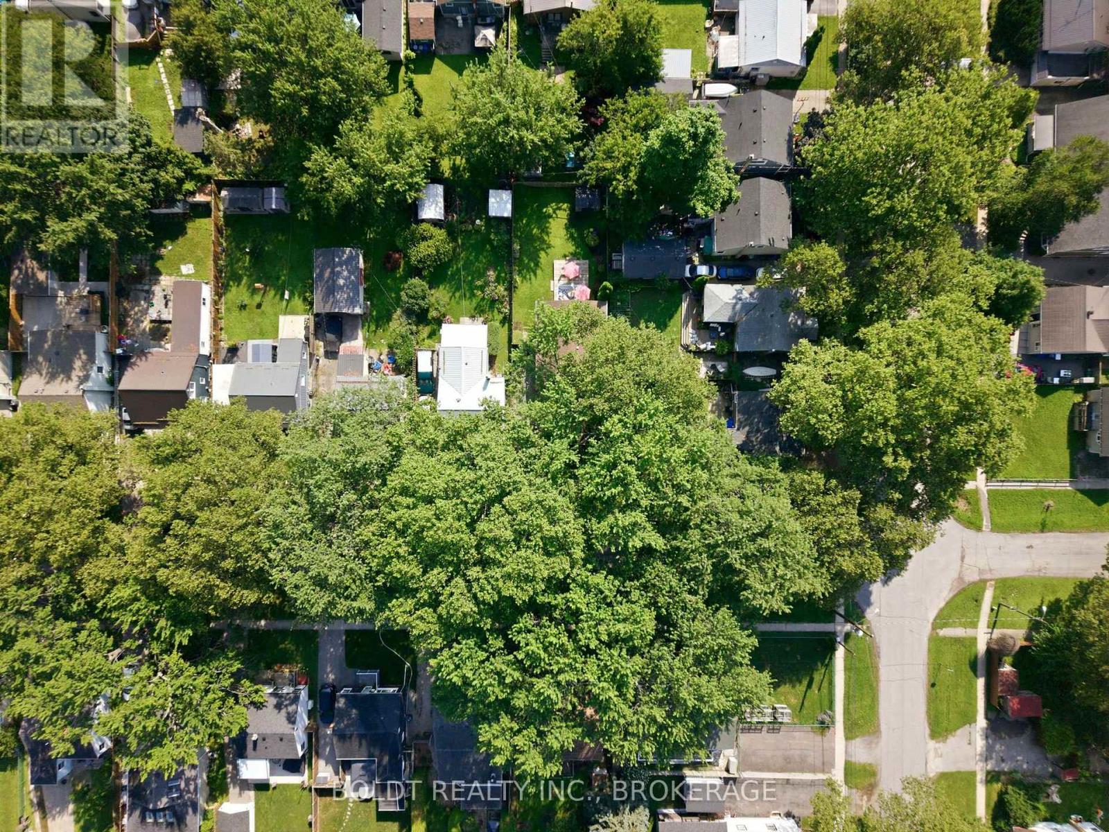 16 Longfellow Avenue, St. Catharines, Ontario  L2R 6N5 - Photo 41 - X13657400