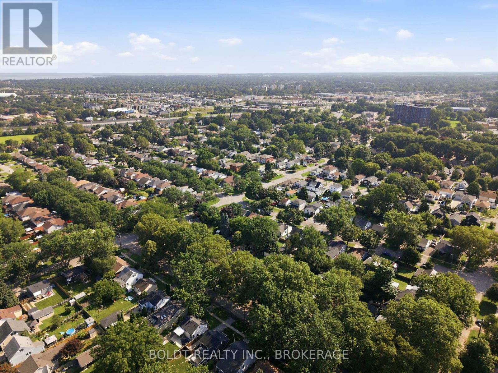 16 Longfellow Avenue, St. Catharines, Ontario  L2R 6N5 - Photo 43 - X13657400