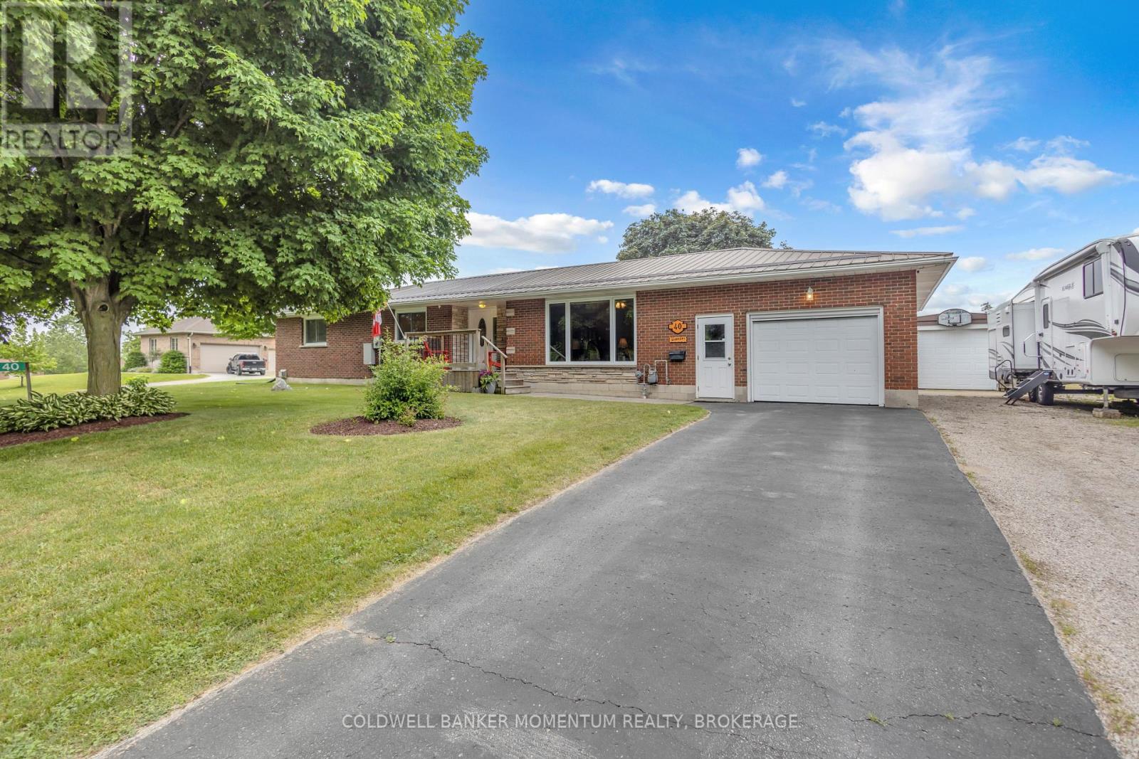 40 MURRAY STREET E, Norfolk, Ontario