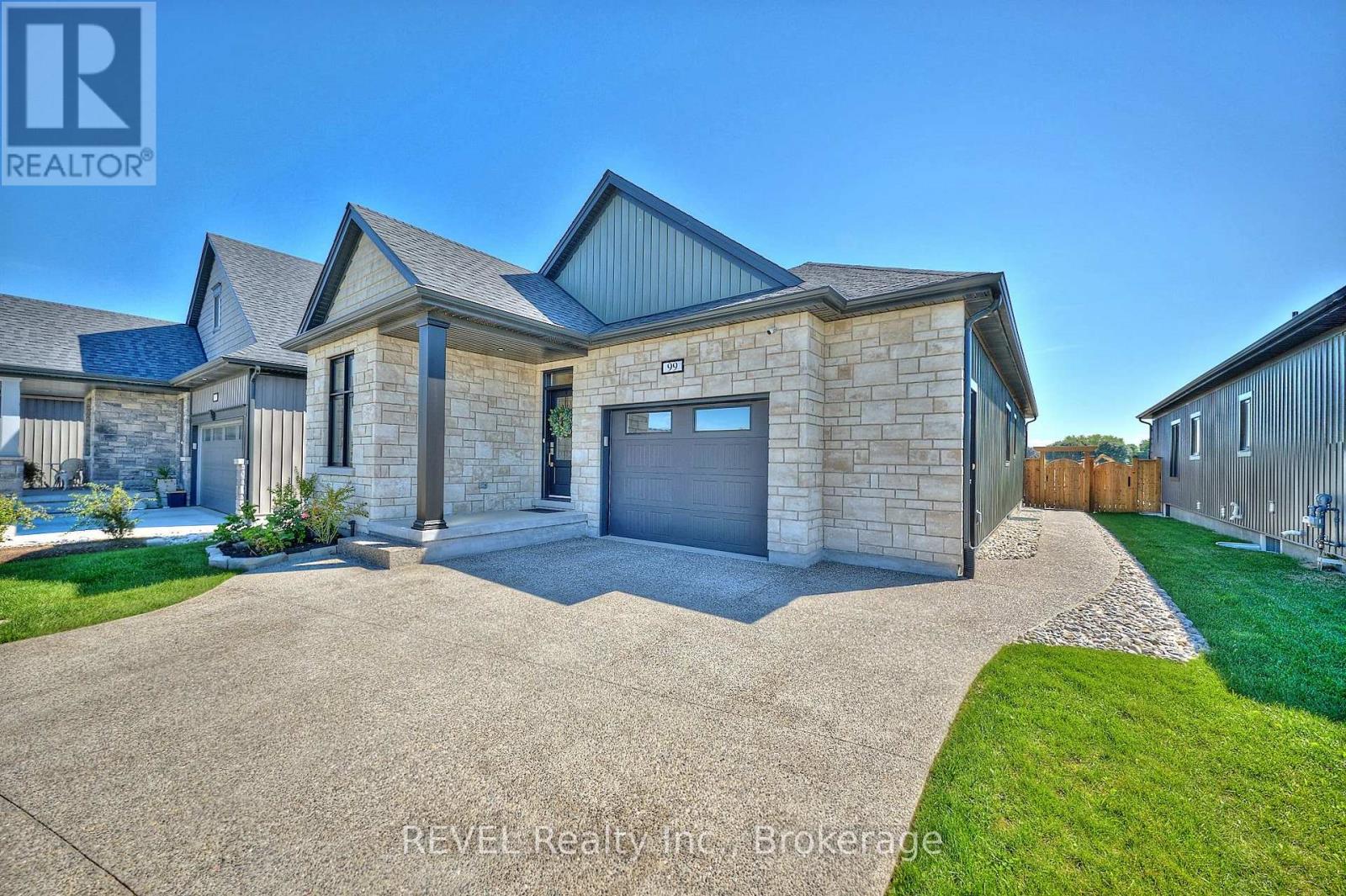 99 Homestead Drive, Niagara-On-The-Lake, Ontario  L0S 1J0 - Photo 4 - X13659086
