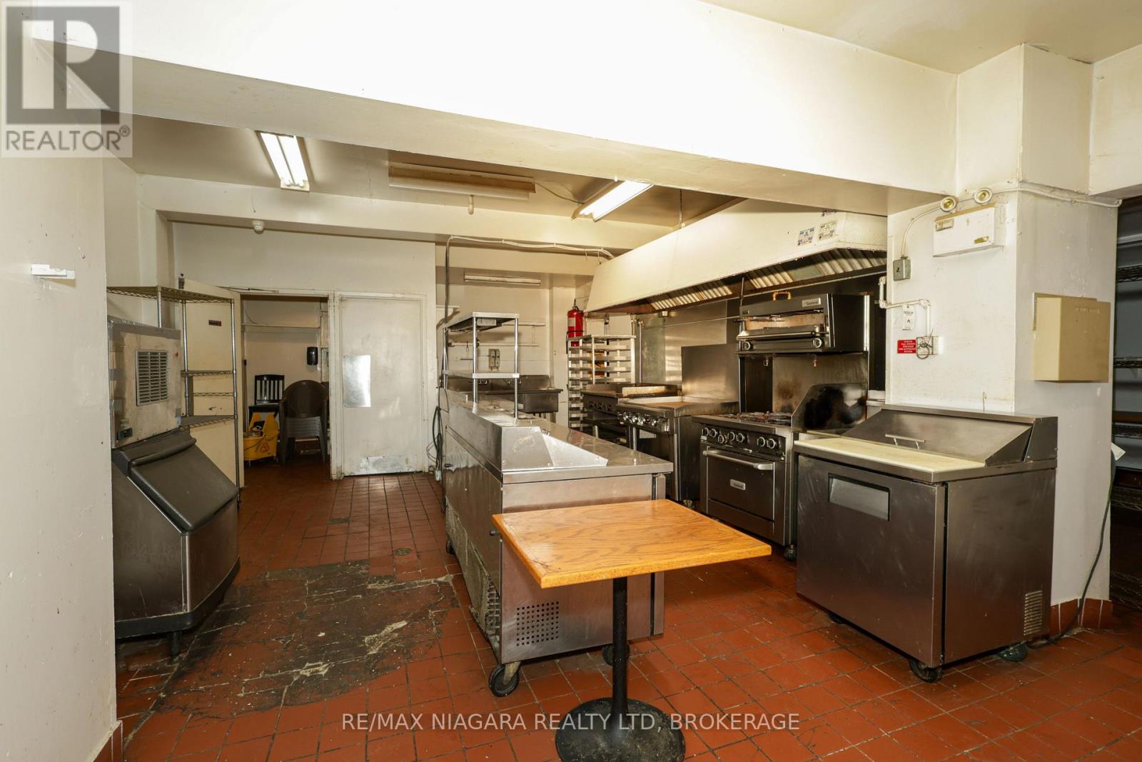 22 Academy Street, St. Catharines, Ontario  L2R 4Z6 - Photo 26 - X13659796