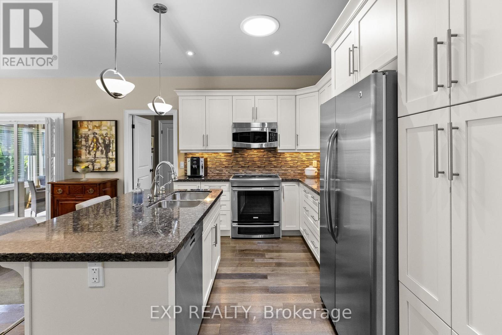 6 Creekside Drive, Niagara-On-The-Lake, Ontario  L0S 1J0 - Photo 11 - X13660862