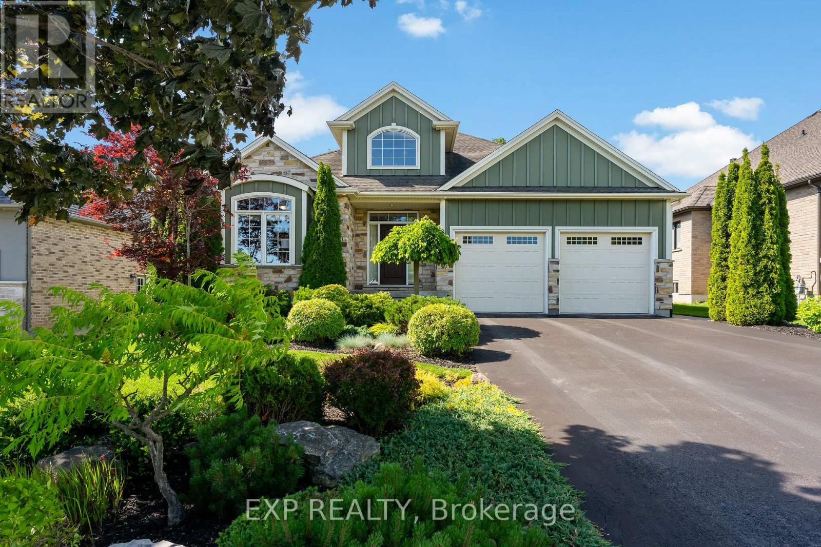 6 Creekside Drive, Niagara-On-The-Lake, Ontario  L0S 1J0 - Photo 2 - X13660862