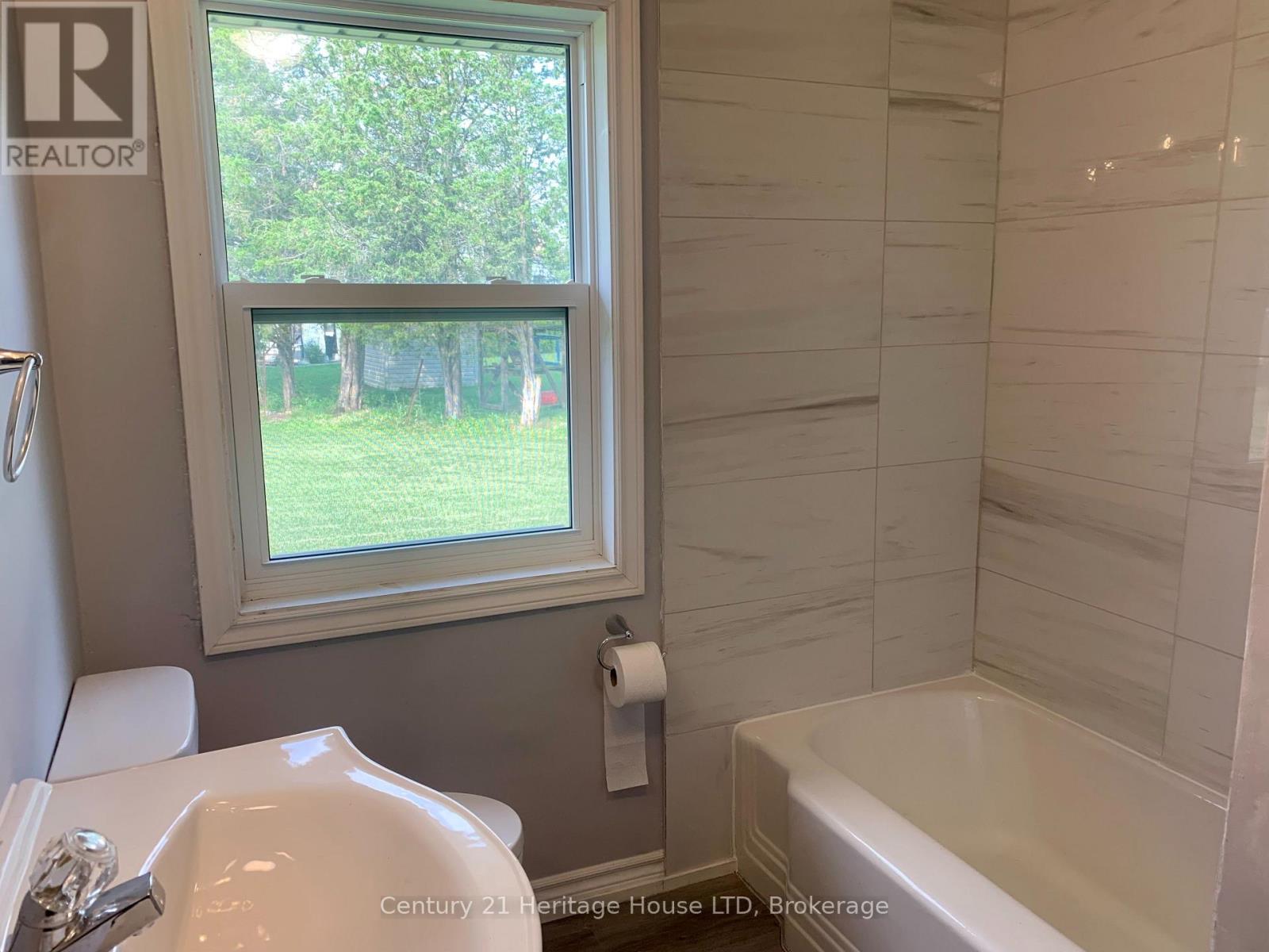 2 Foley Crescent, Thorold, Ontario  L2V 2K8 - Photo 15 - X13662010