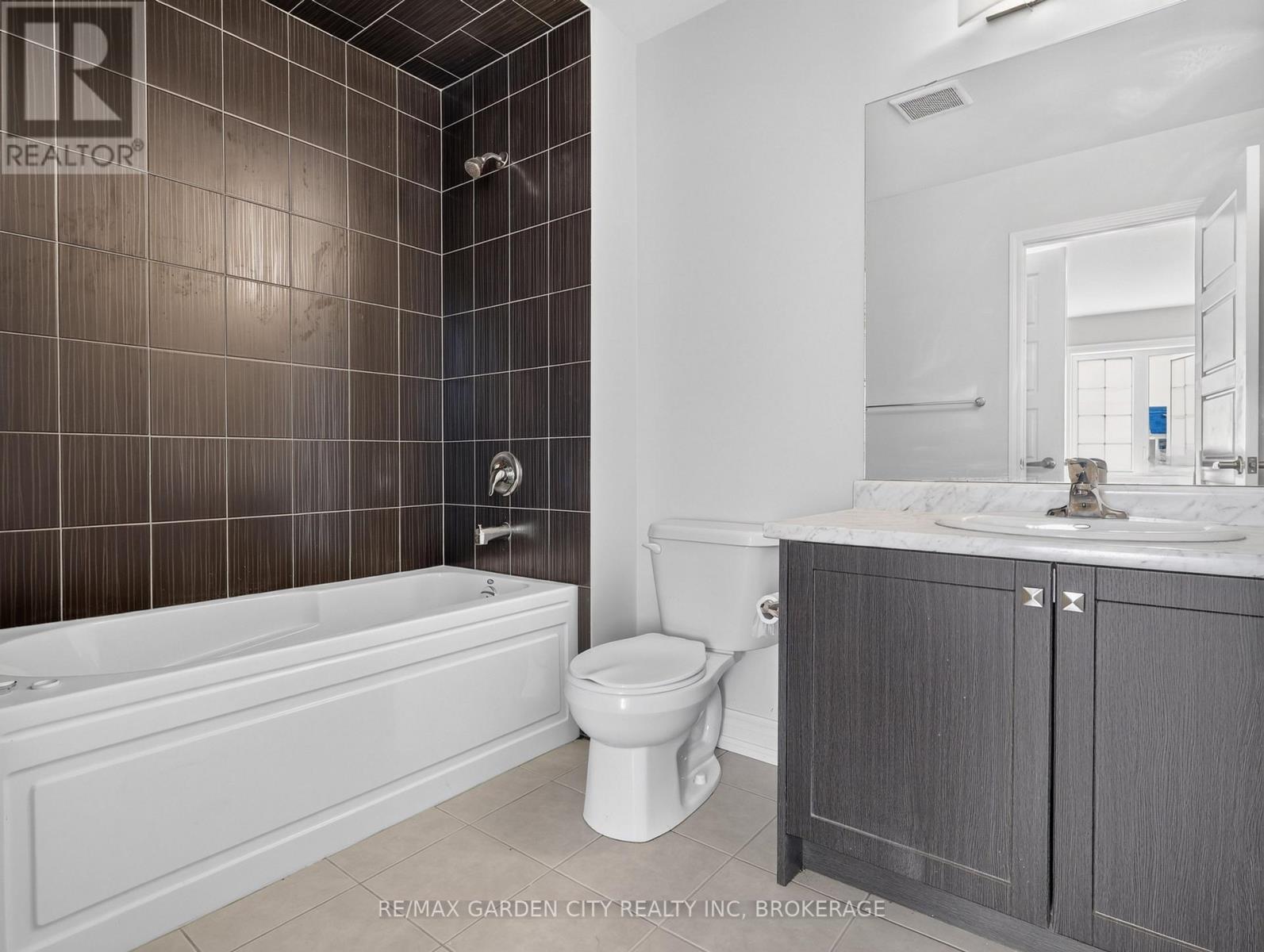 7568 Tupelo Crescent, Niagara Falls, Ontario  L2H 3S5 - Photo 41 - X13663818