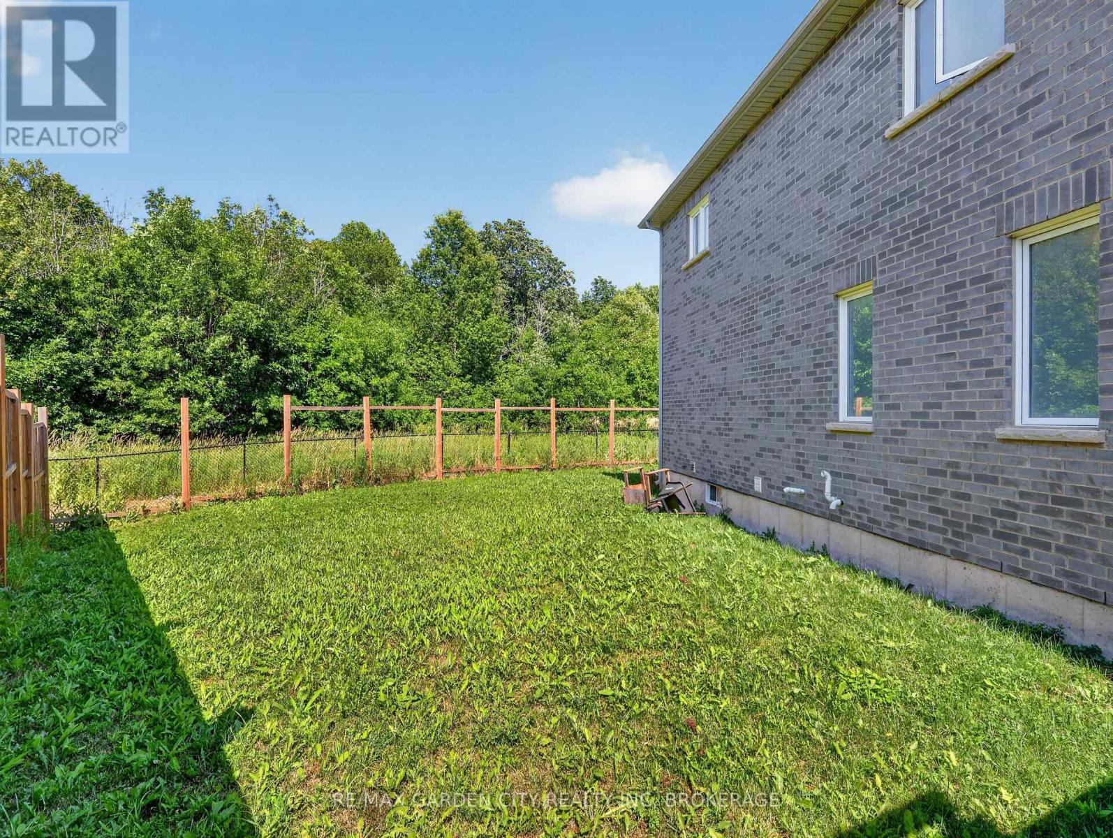 7568 Tupelo Crescent, Niagara Falls, Ontario  L2H 3S5 - Photo 6 - X13663818