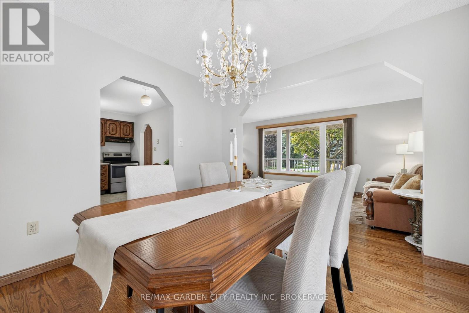 145 Adis Avenue, Hamilton, Ontario  L9C 6T9 - Photo 16 - X13663904
