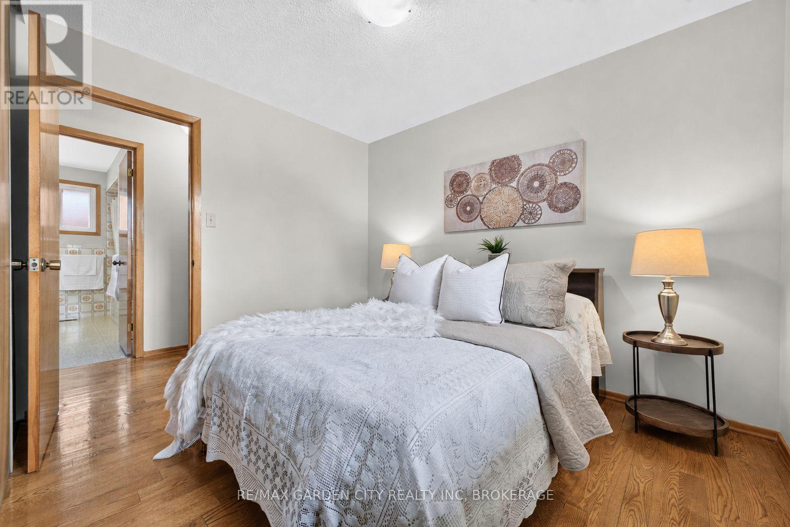 145 Adis Avenue, Hamilton, Ontario  L9C 6T9 - Photo 22 - X13663904