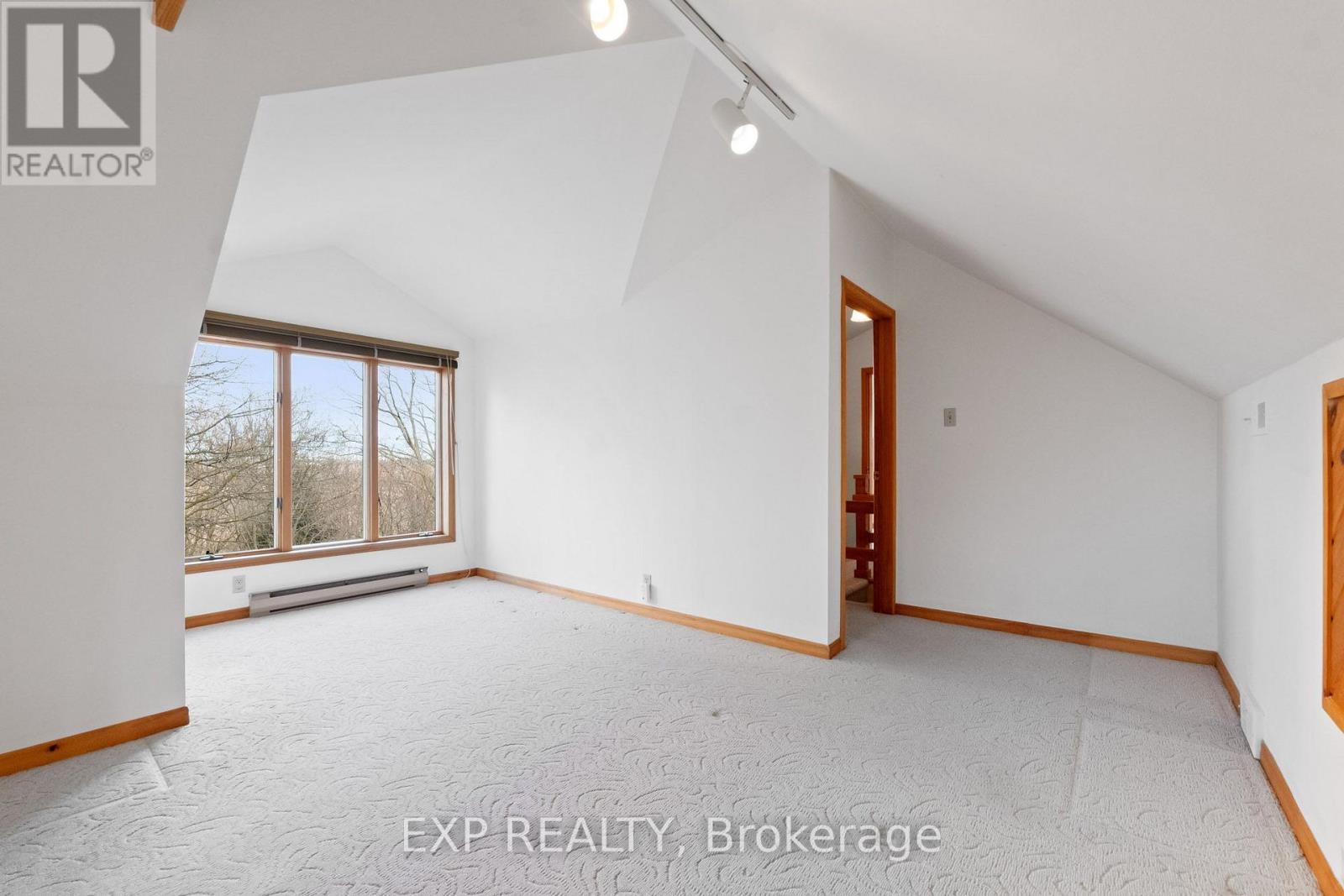 2052 York Road, Niagara-On-The-Lake, Ontario  L0S 1J0 - Photo 21 - X13663974