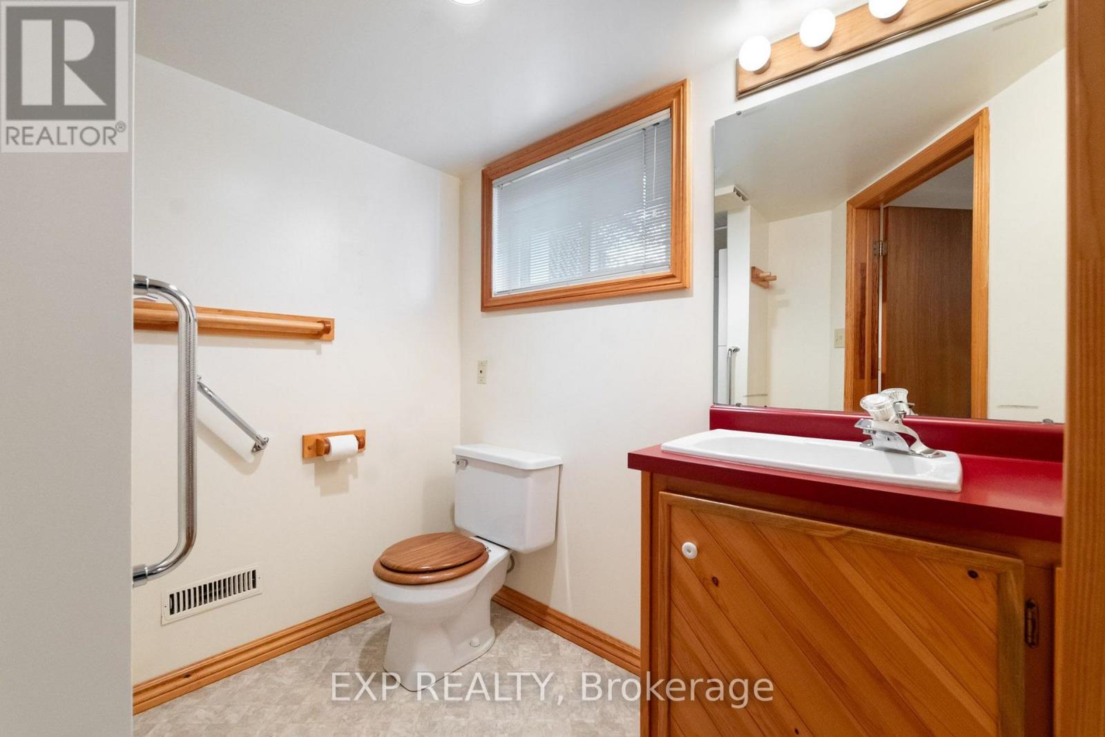 2052 York Road, Niagara-On-The-Lake, Ontario  L0S 1J0 - Photo 25 - X13663974