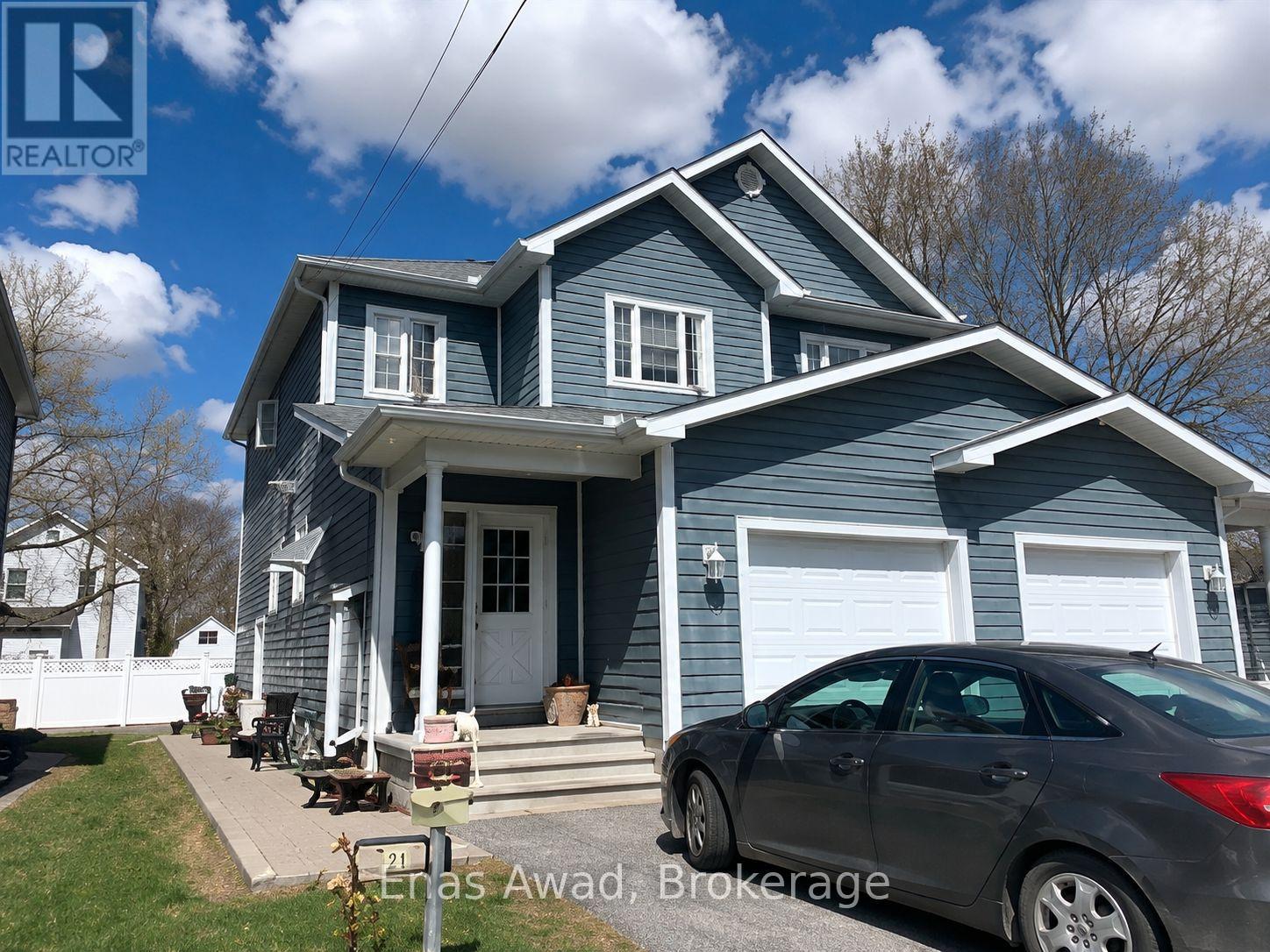 102 MILL STREET, Russell, Ontario