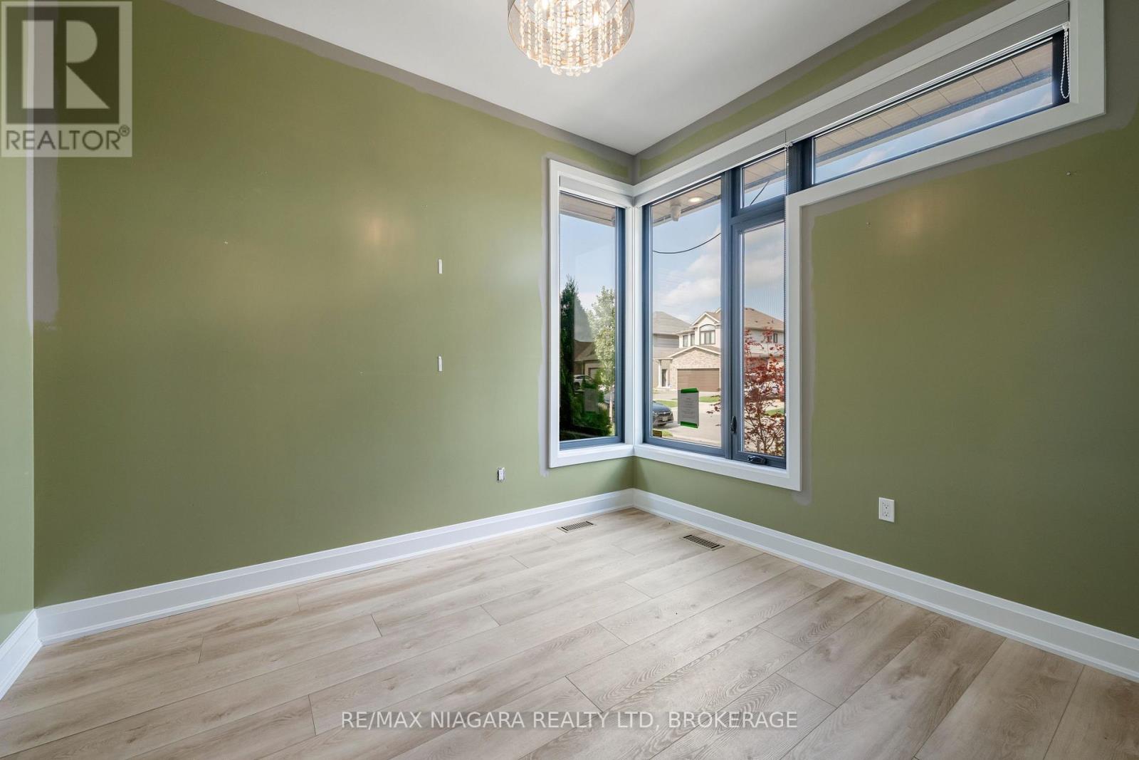 31 Berkshire Drive, St. Catharines, Ontario  L2M 0C2 - Photo 23 - X13664696