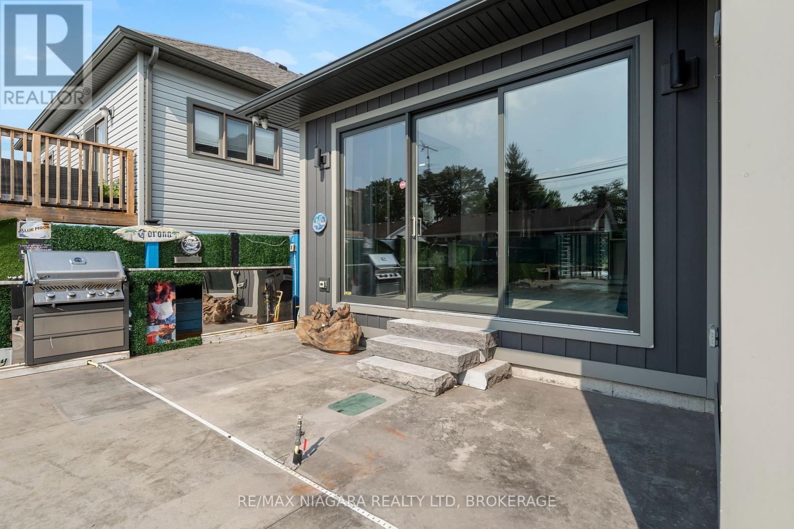 31 Berkshire Drive, St. Catharines, Ontario  L2M 0C2 - Photo 8 - X13664696
